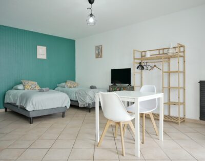 Studio Molène – proche commerces et transports